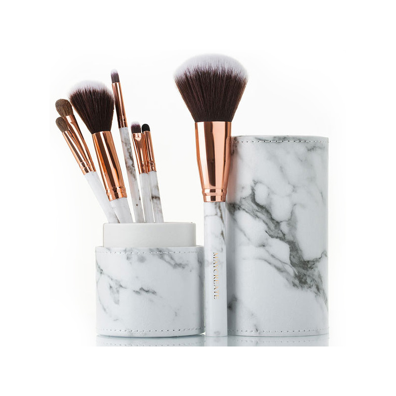 Make-up brush